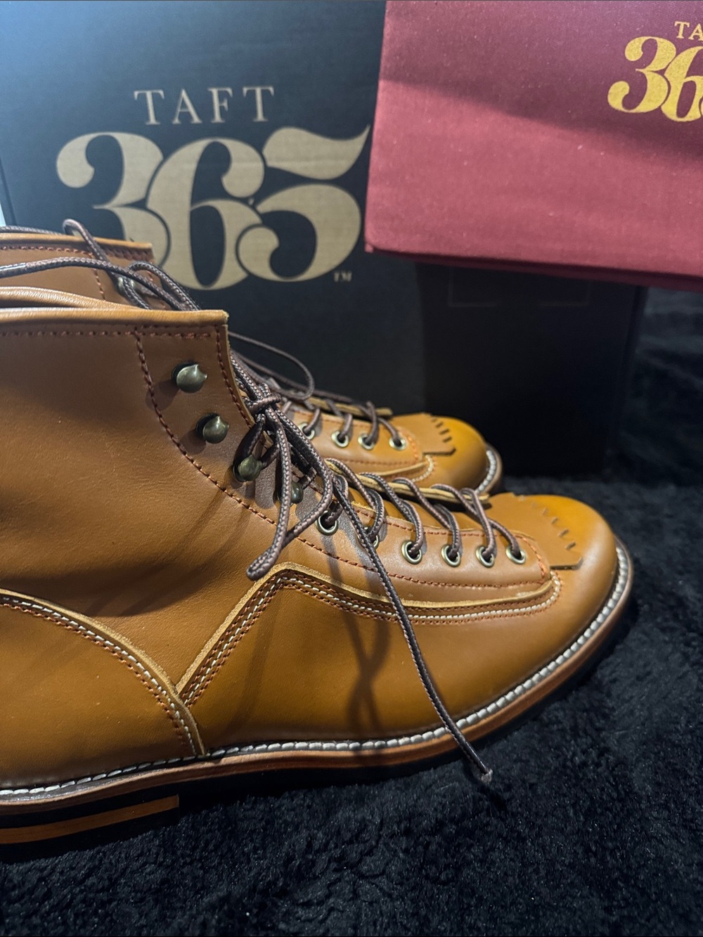 Men's Tan Leather Lace-Up Boots
